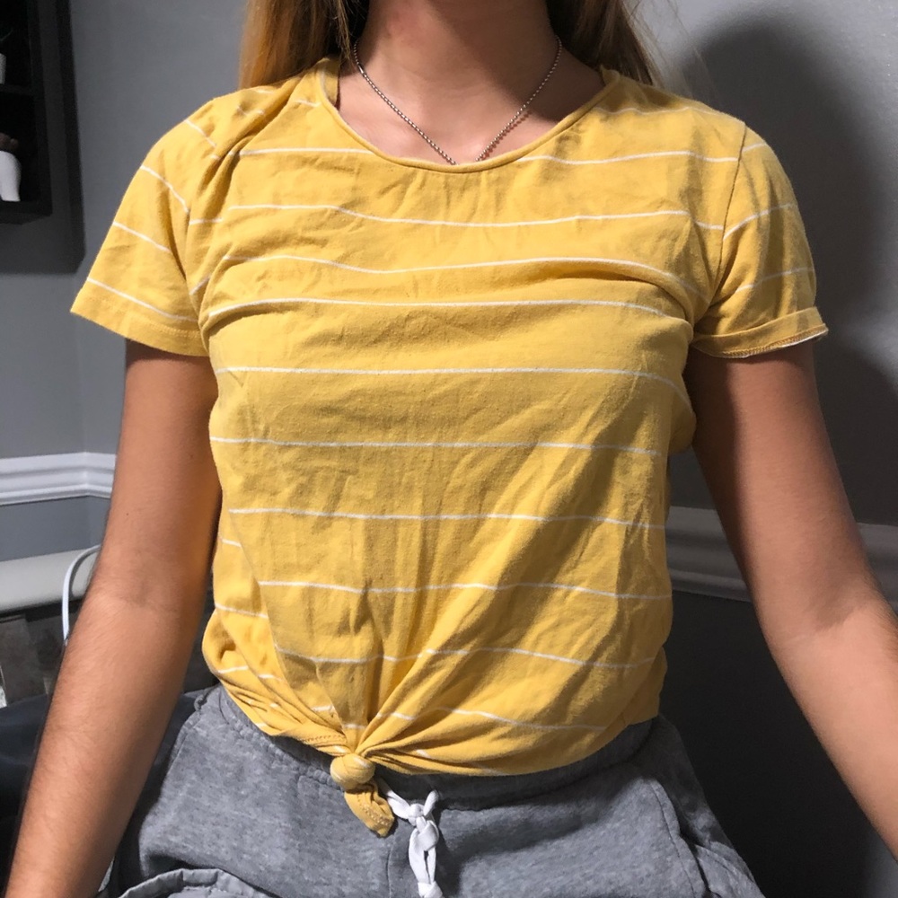 Cropped tee